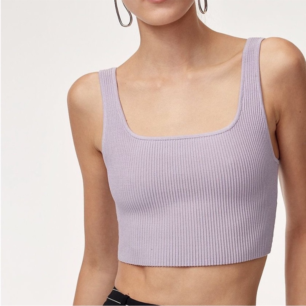 Aritzia sculpt tank